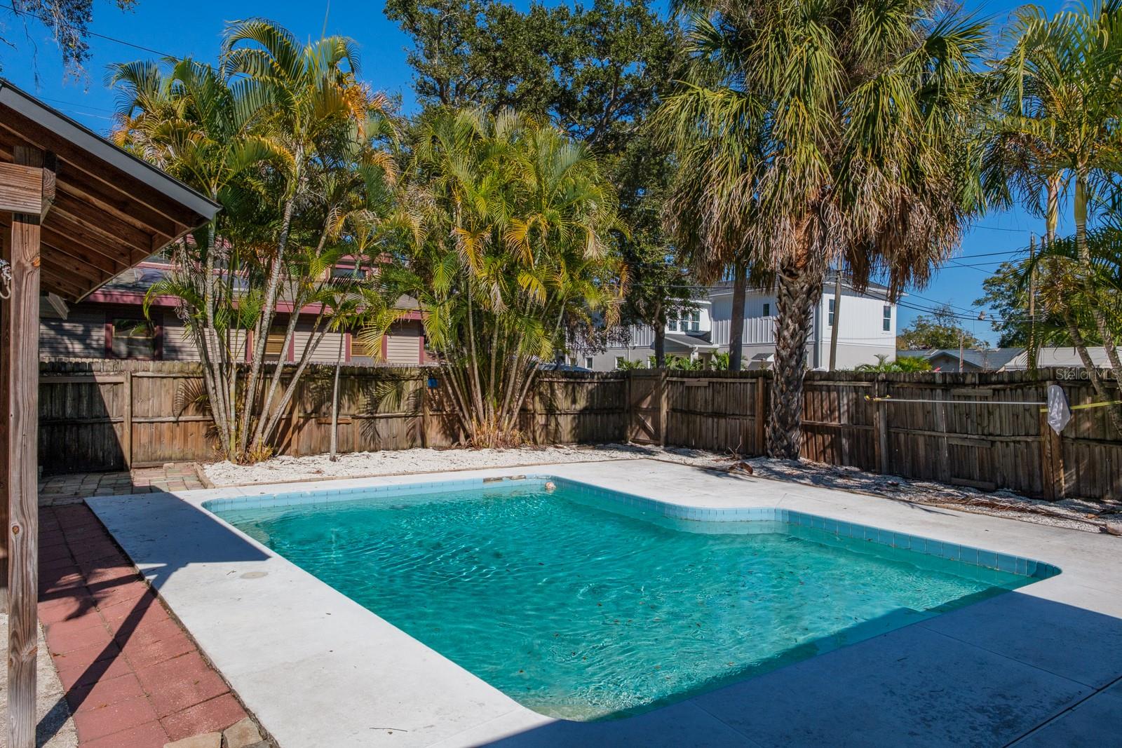 LAUGHNERS SUB - Residential