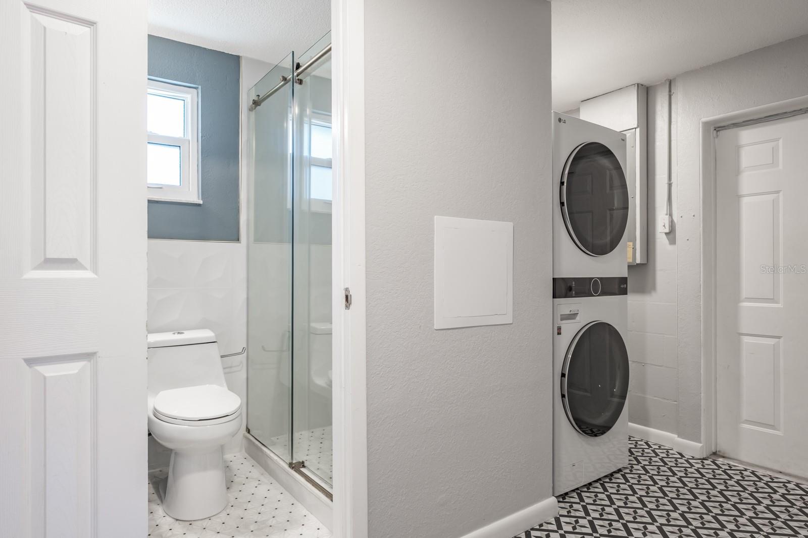 LAUGHNERS SUB - Residential