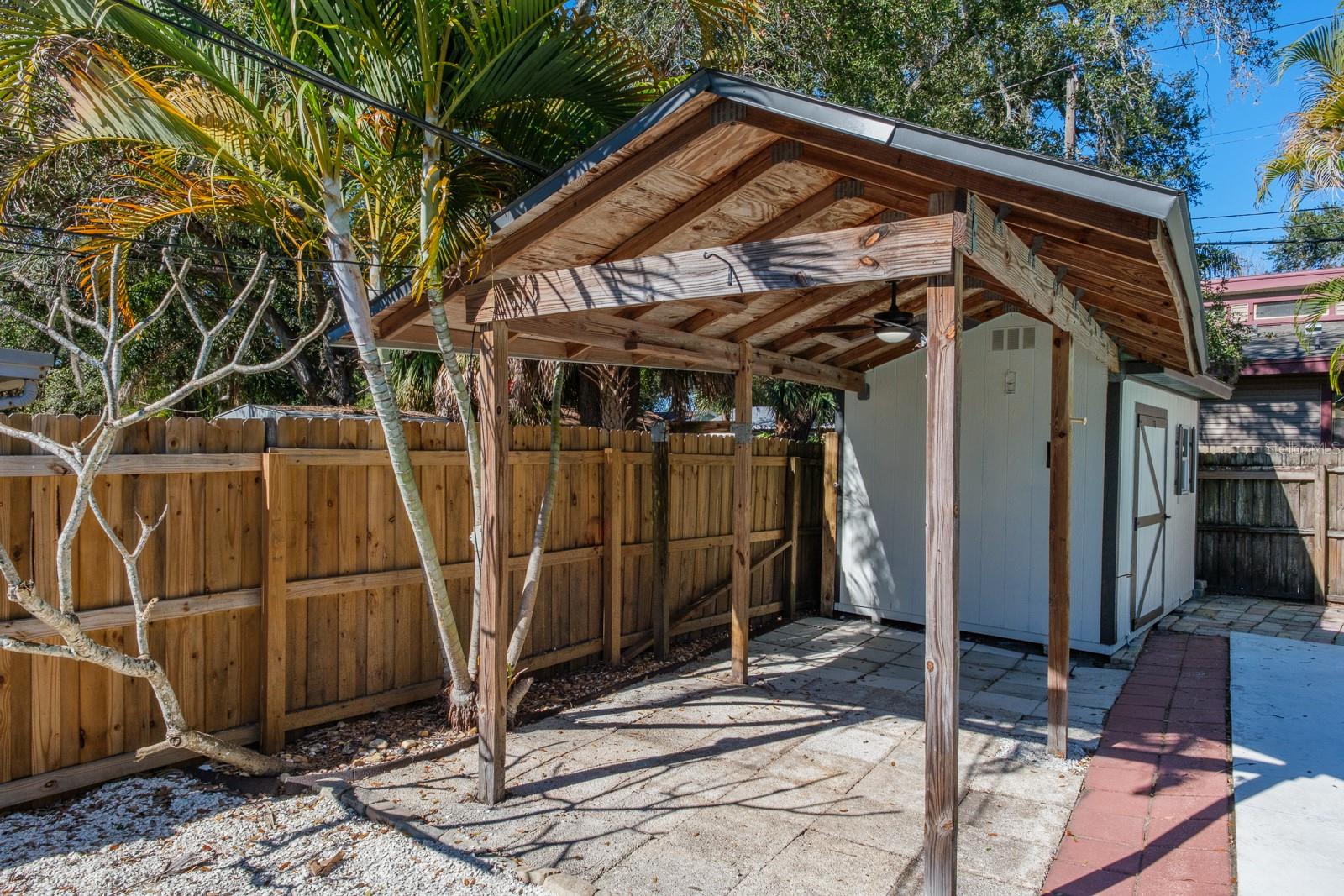 LAUGHNERS SUB - Residential