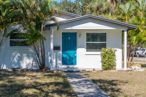 Photo of 301 43rd Avenue N, St Petersburg, FL 33703 (MLS # TB8467110)