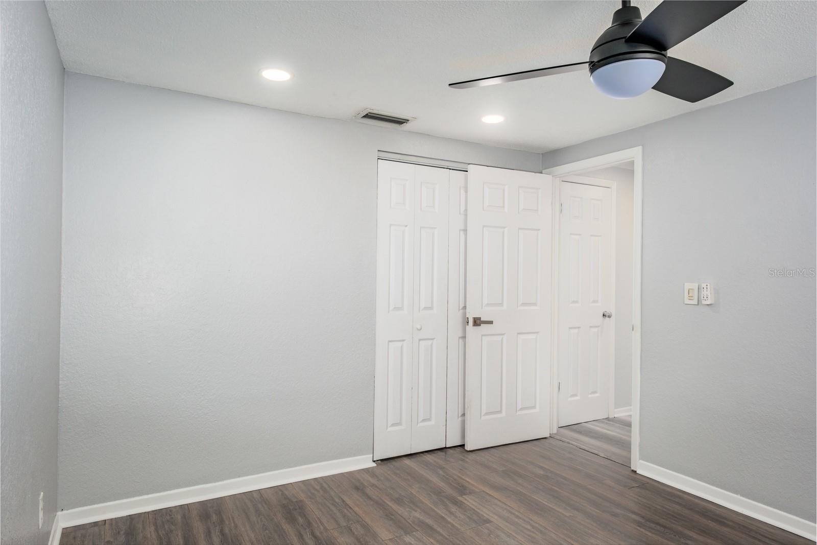 LAUGHNERS SUB - Residential