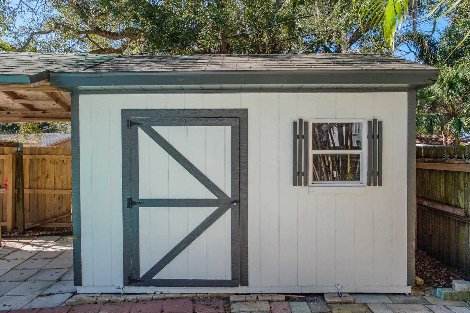 LAUGHNERS SUB - Residential