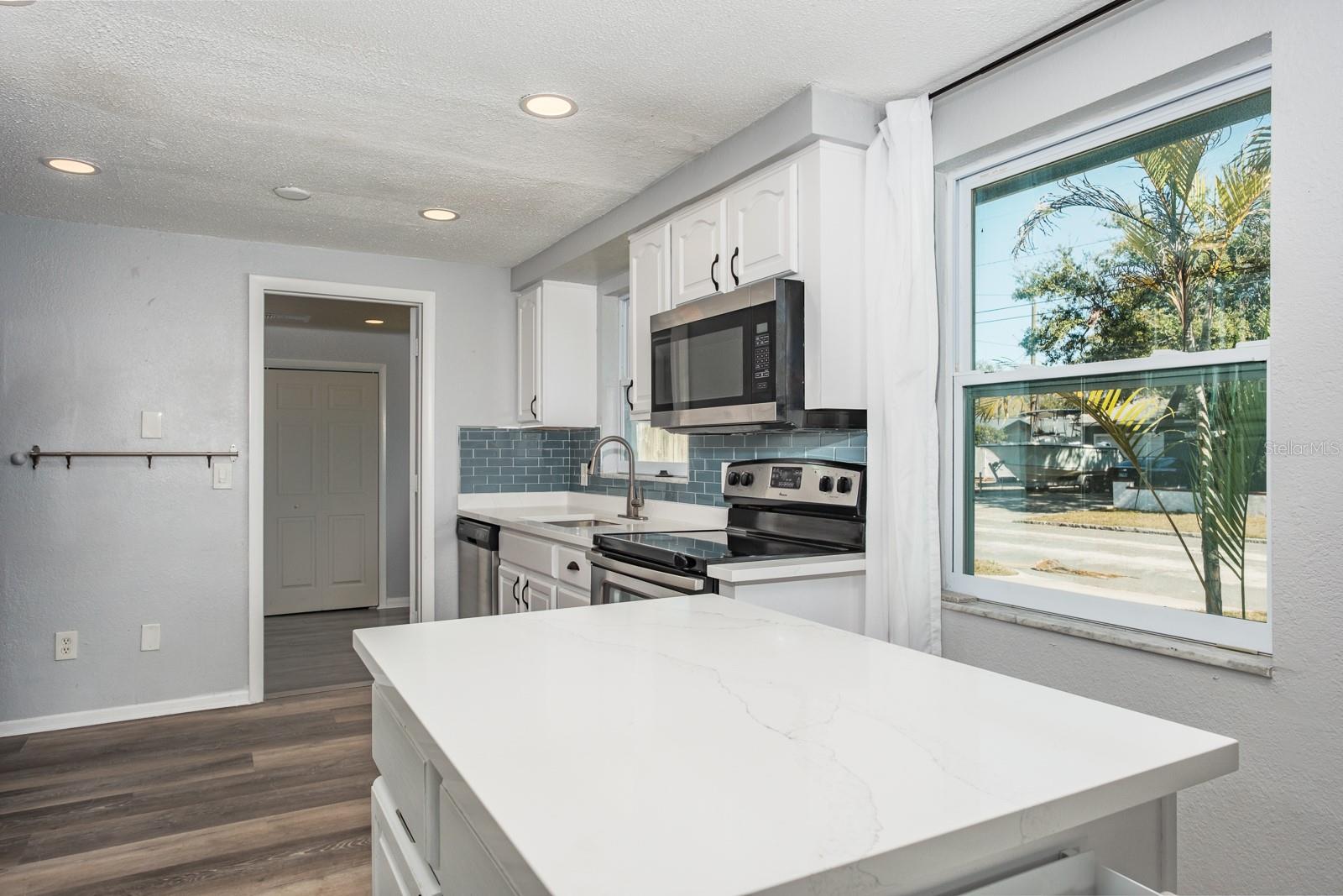 LAUGHNERS SUB - Residential