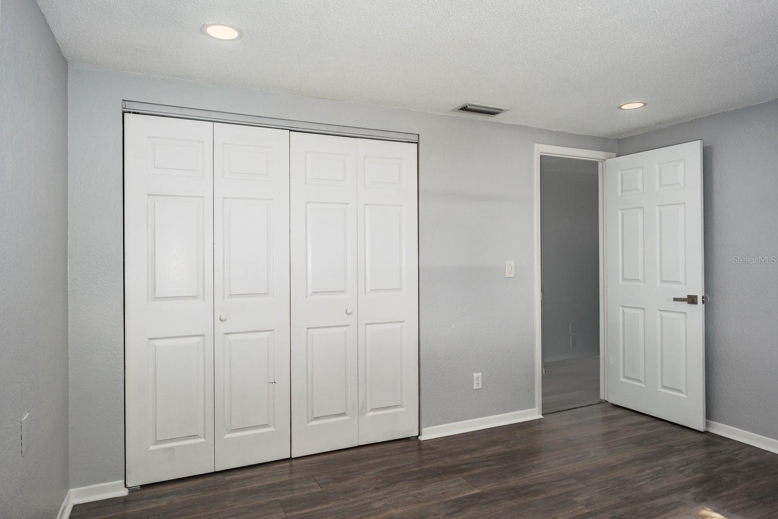 LAUGHNERS SUB - Residential