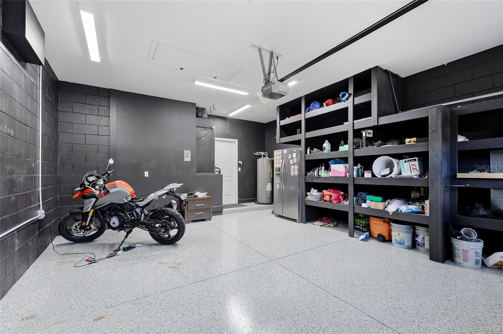 LIVE OAK RESERVE UNIT ONE - Residential