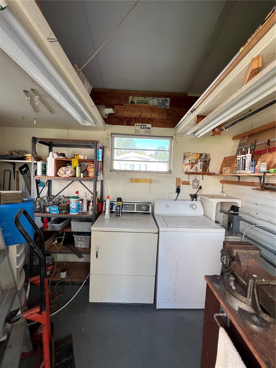 ANCIENT OAKS R V RESIDENCE 02 - Residential