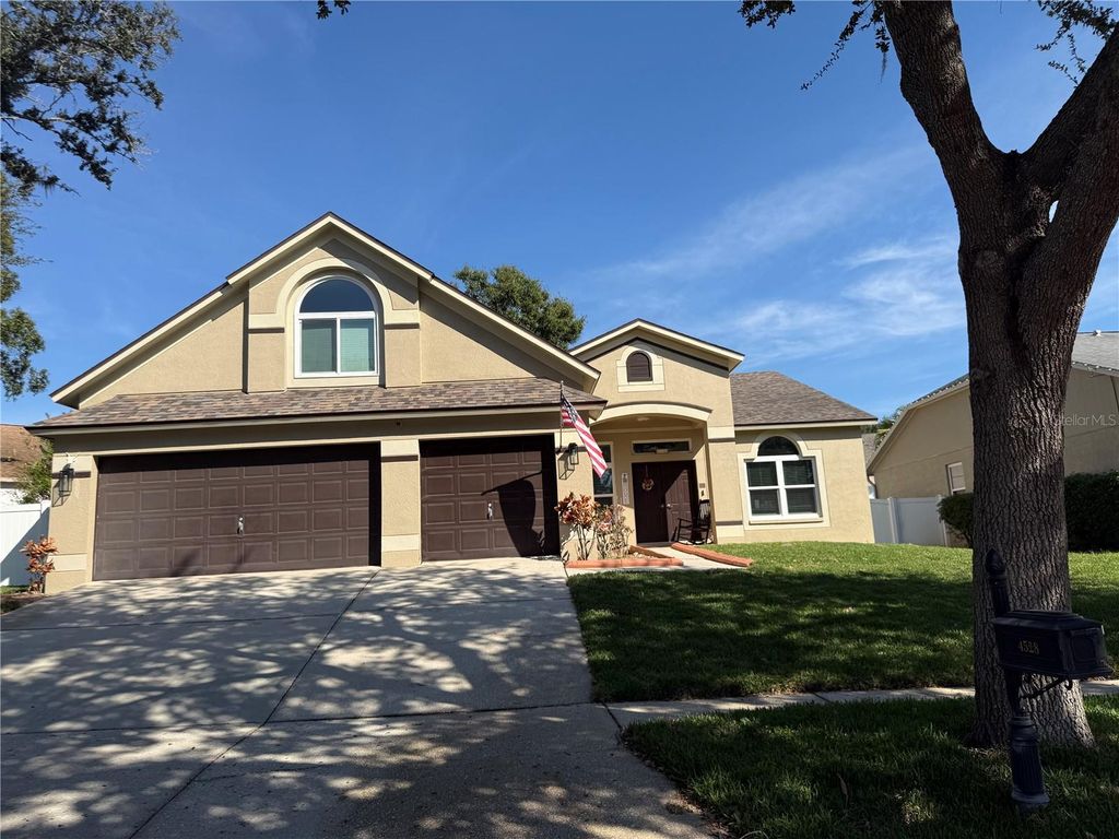 Photo of 4528 River Close Boulevard, Valrico, FL 33596 (MLS # O6367658)