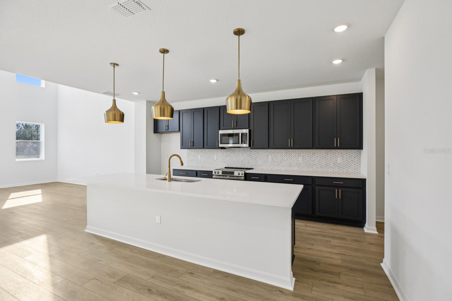 TRAILSIDE - Residential