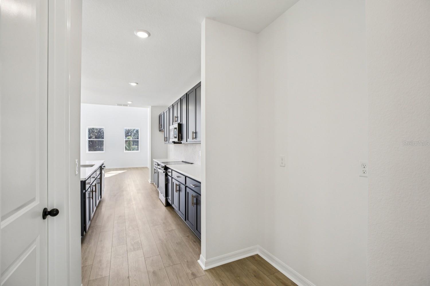 TRAILSIDE - Residential