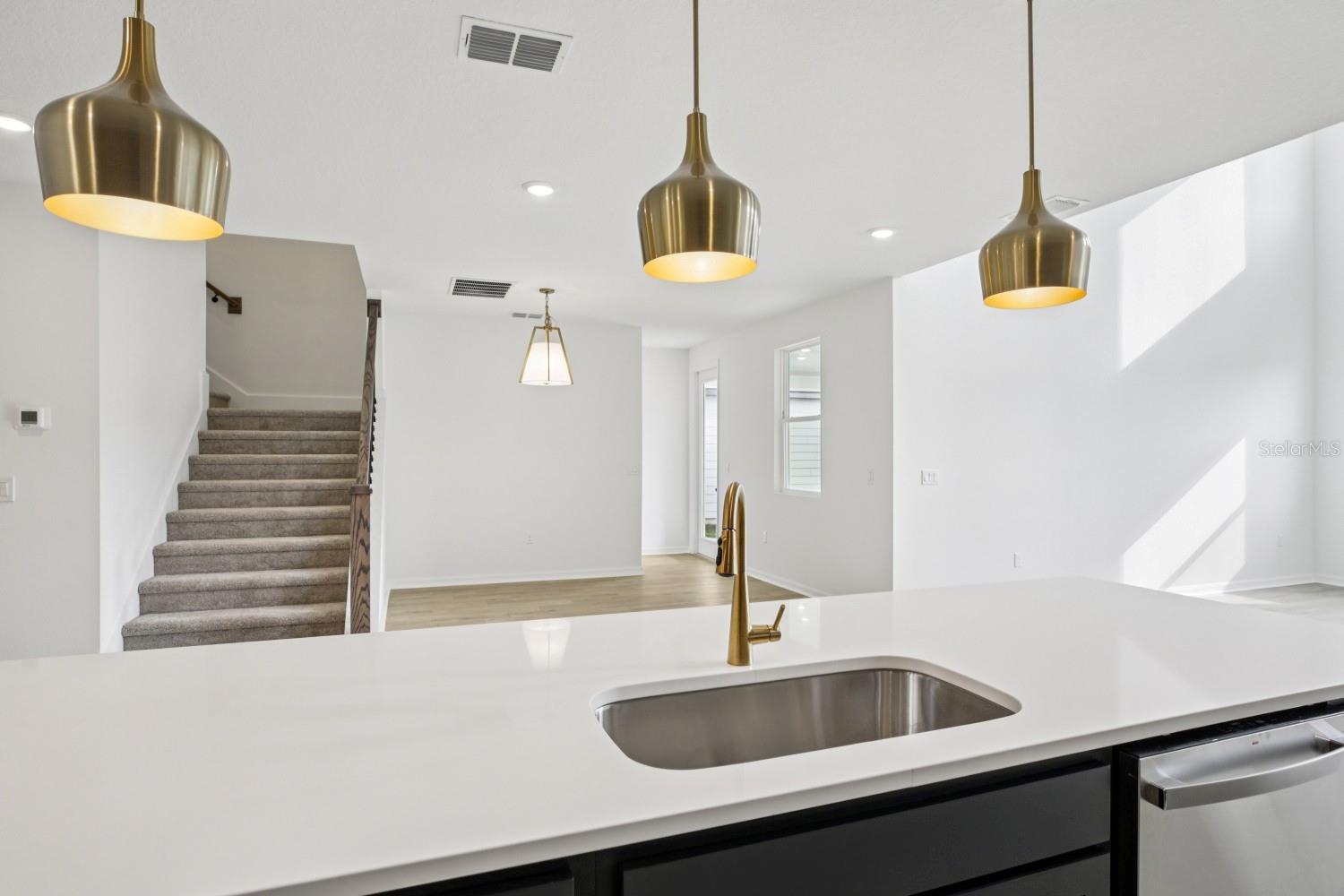 TRAILSIDE - Residential