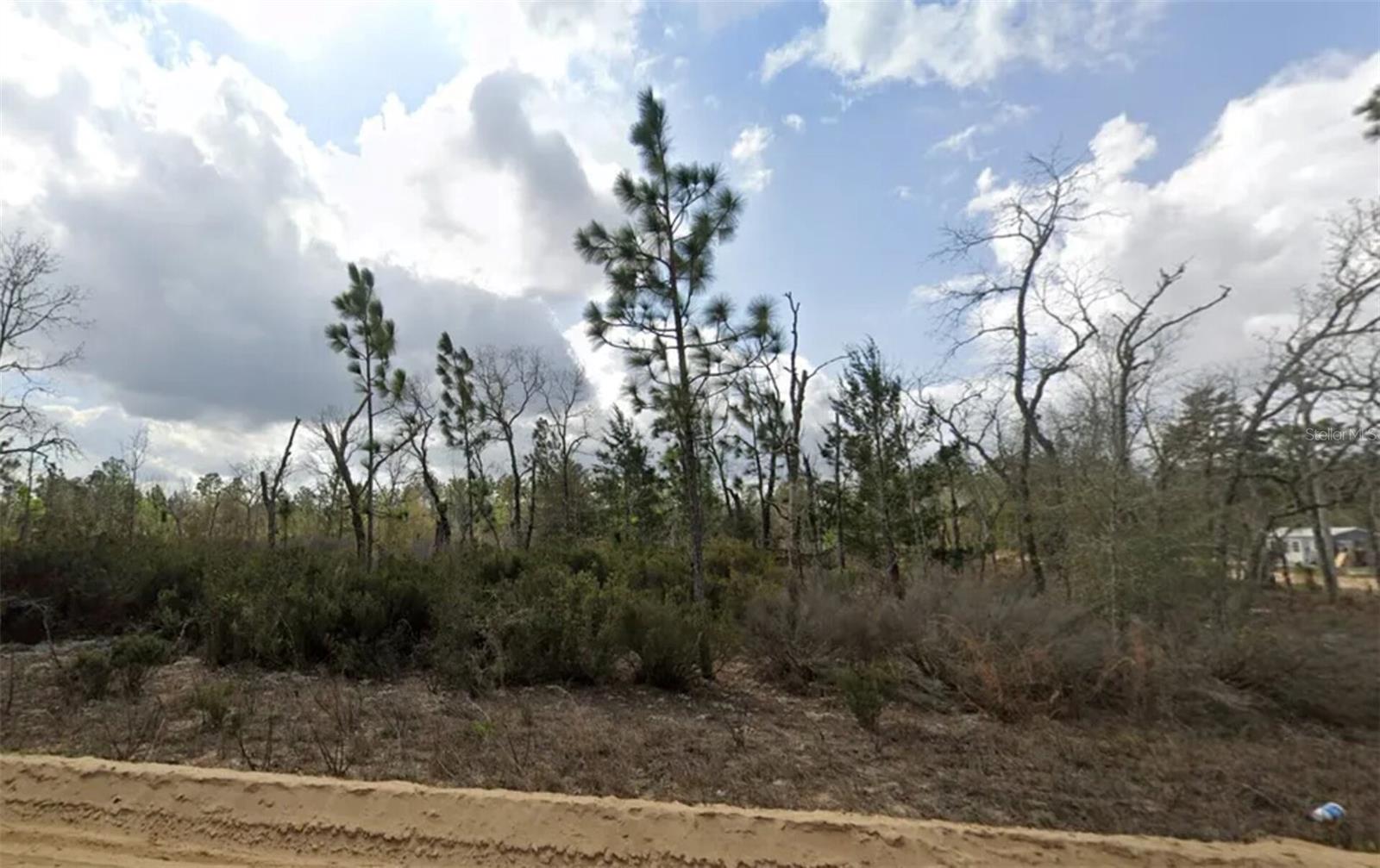 MARINERS LAKE ESTATES - Land