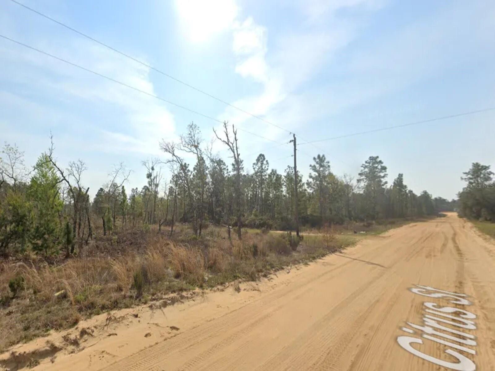 MARINERS LAKE ESTATES - Land