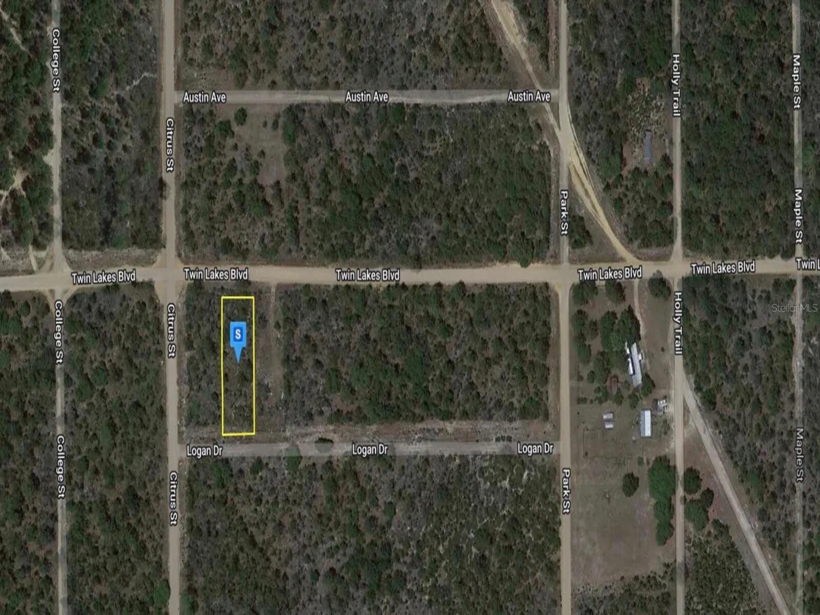 MARINERS LAKE ESTATES - Land