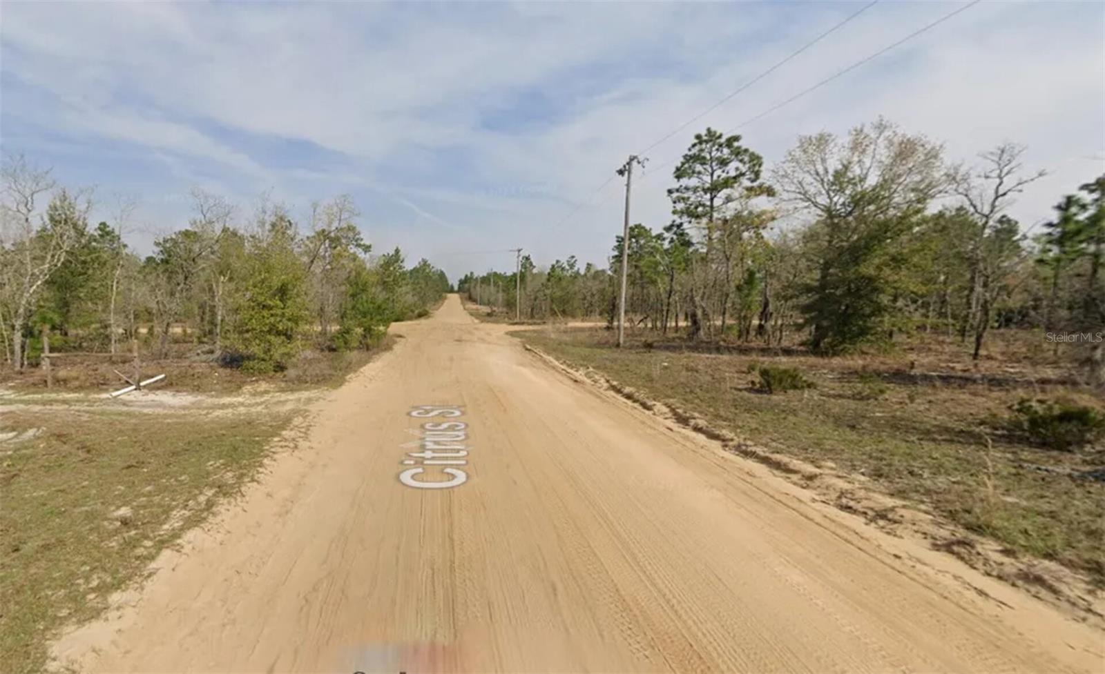 MARINERS LAKE ESTATES - Land