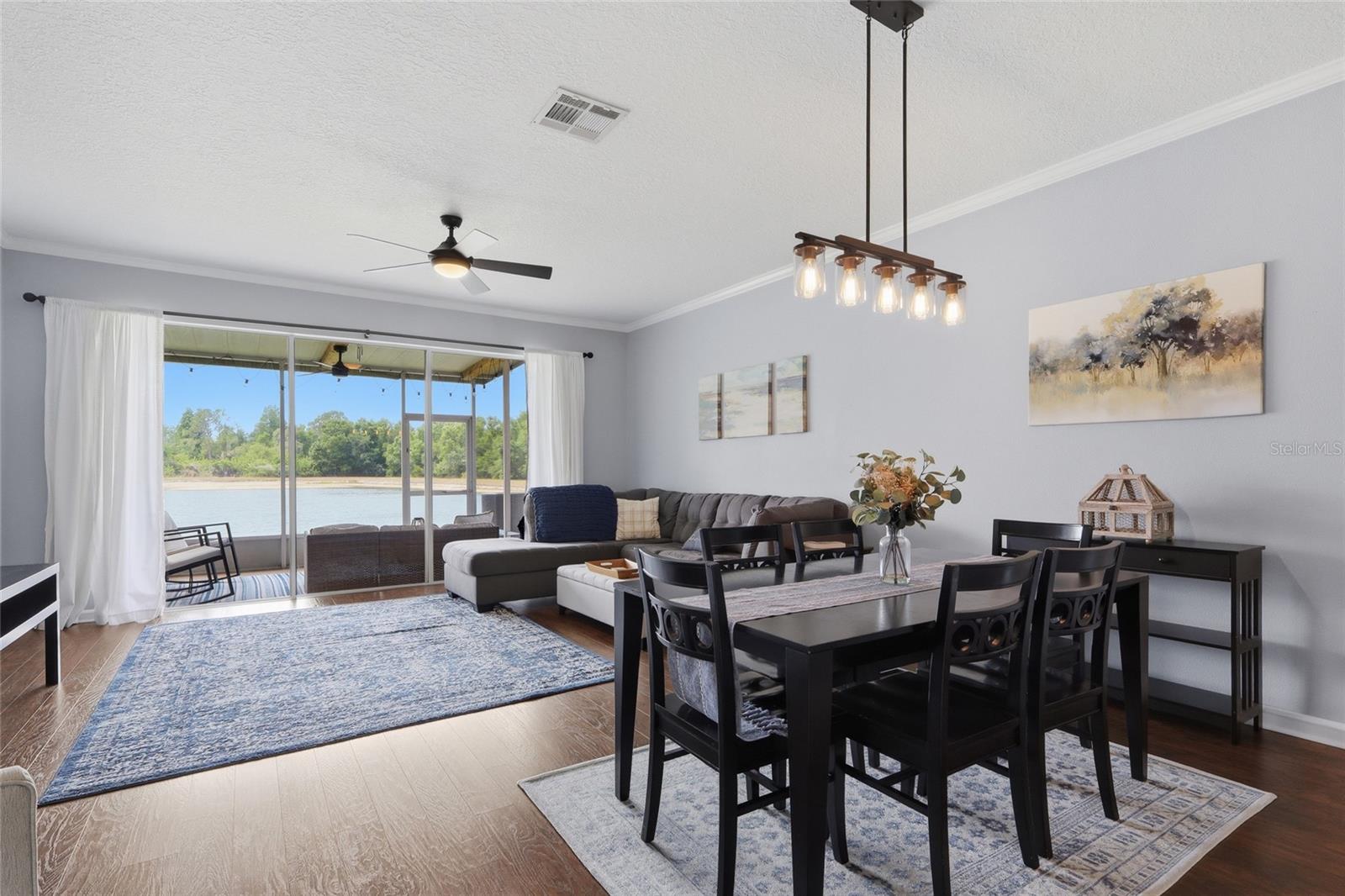 VISTA CAY - Residential