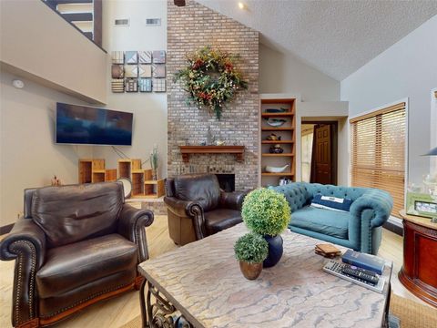 Tiny photo for 10480 SE 101st Avenue Road, Belleview, FL 34420 (MLS # O6331113)