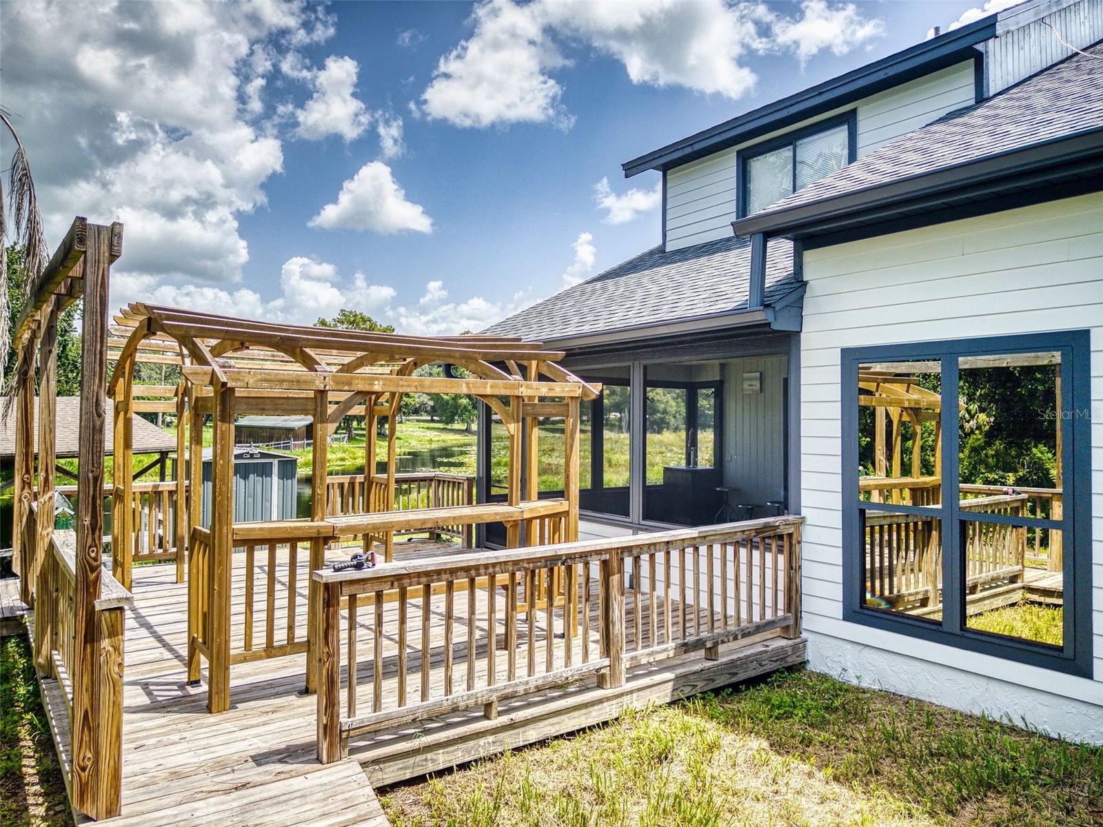 MAGNOLIA SHORES - Residential