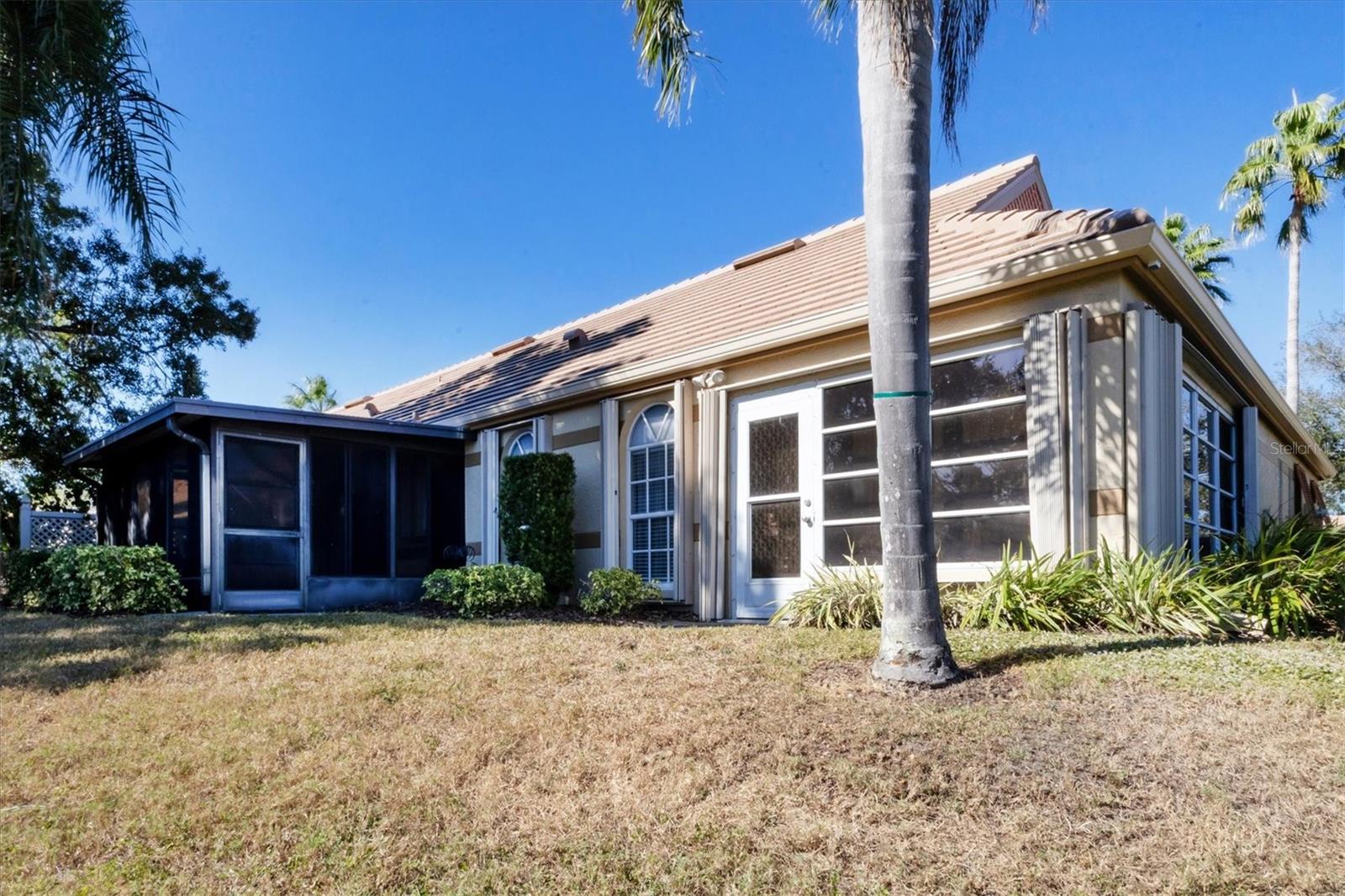 LAKEBRIDGE - Residential