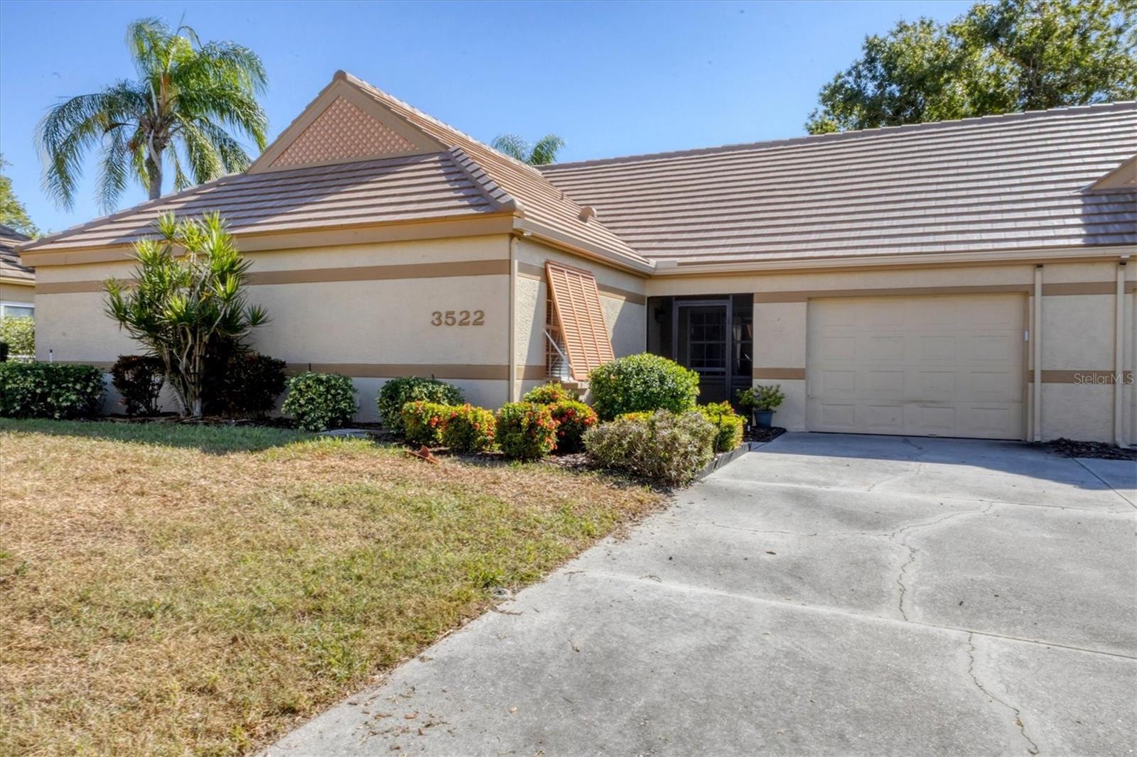 LAKEBRIDGE - Residential