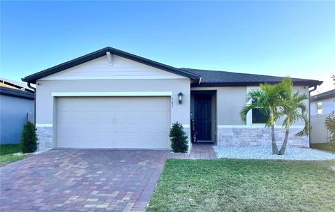 A home in WINTER HAVEN