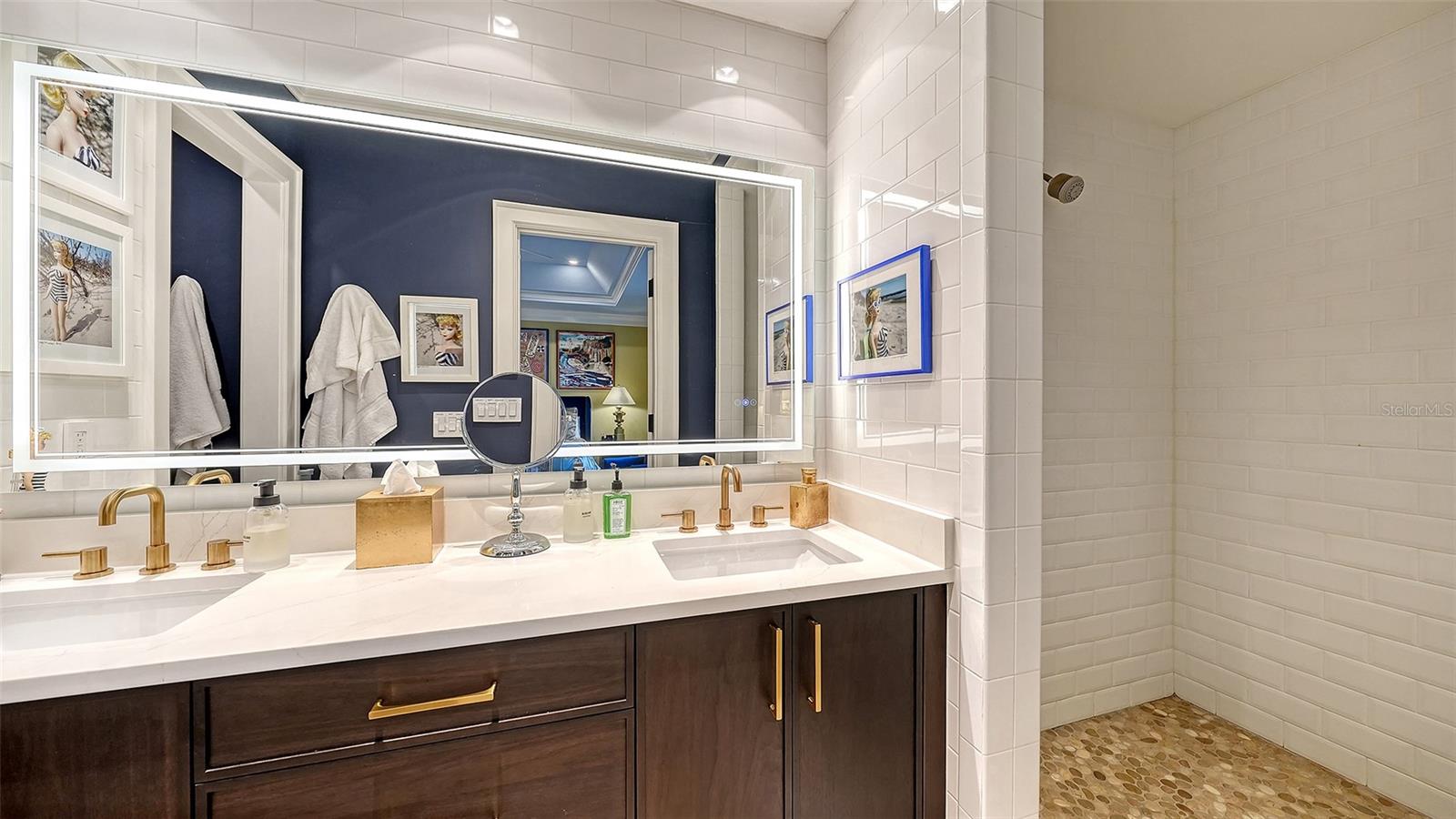 HARBOR ACRES - Residential