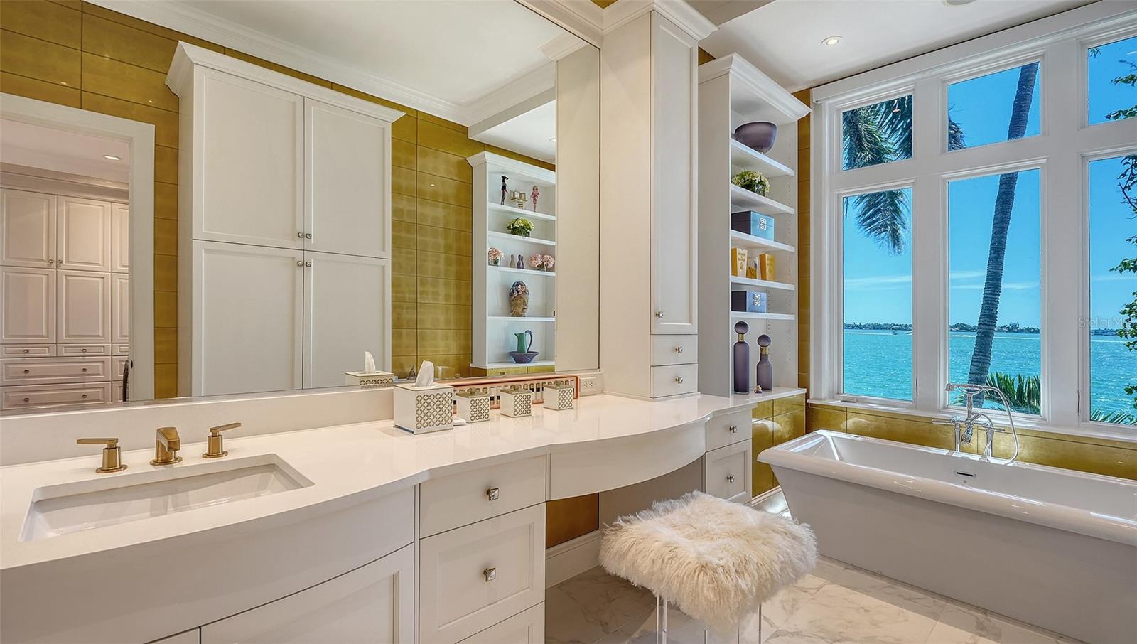 HARBOR ACRES - Residential