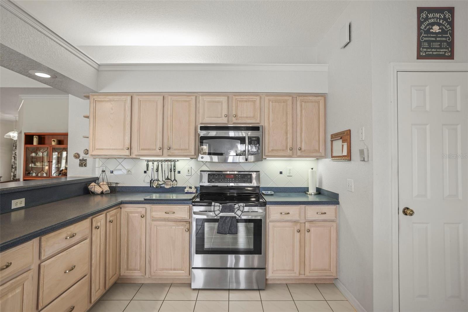 1763; RYE RD, E, GOLF COURSE RD, C.R.675 AREA - Residential