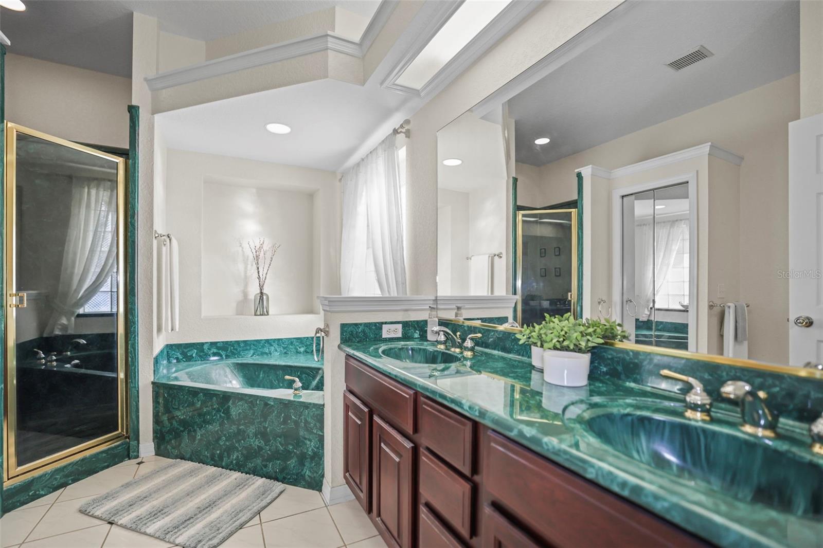 1763; RYE RD, E, GOLF COURSE RD, C.R.675 AREA - Residential