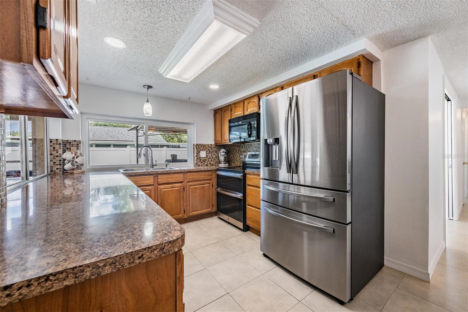 BEACON SQUARE - Residential