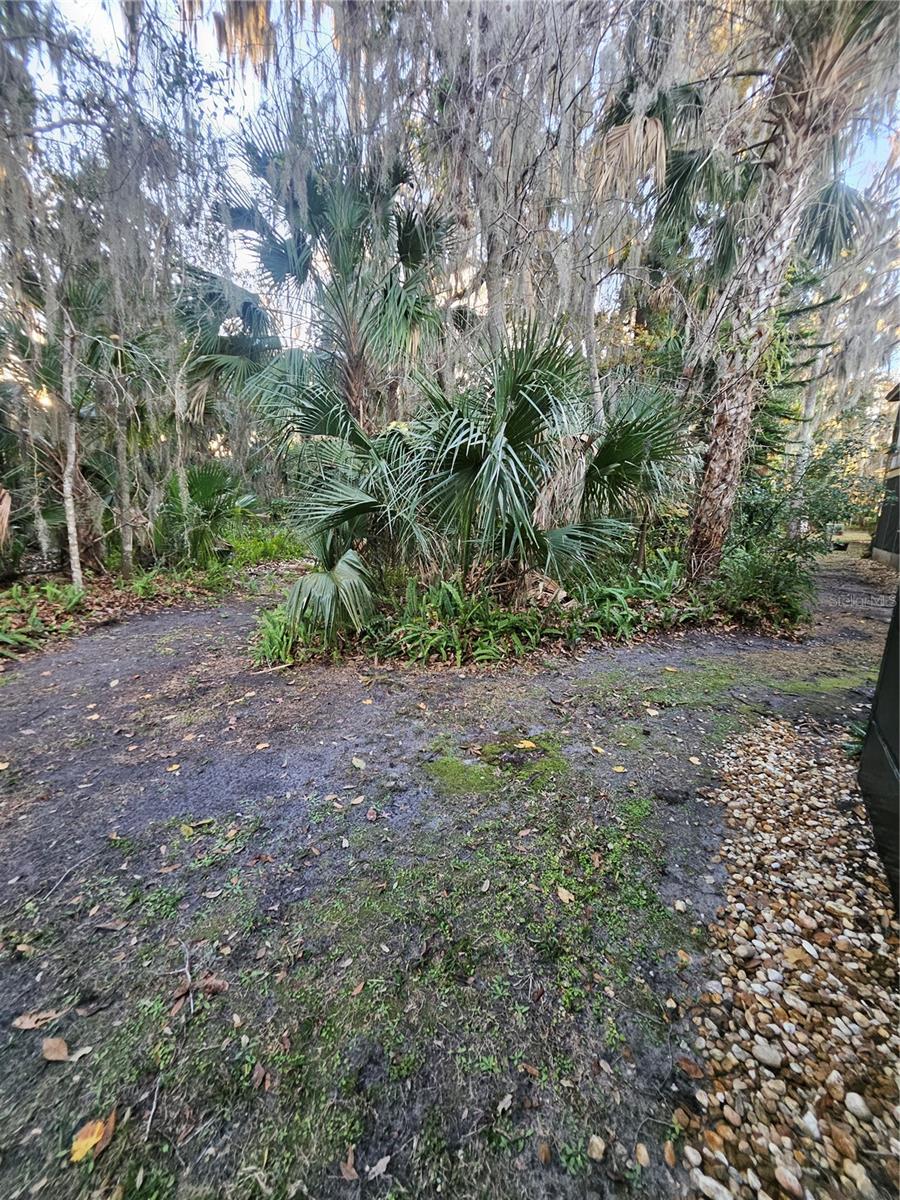 LAKESIDE CONDO APTS - Residential