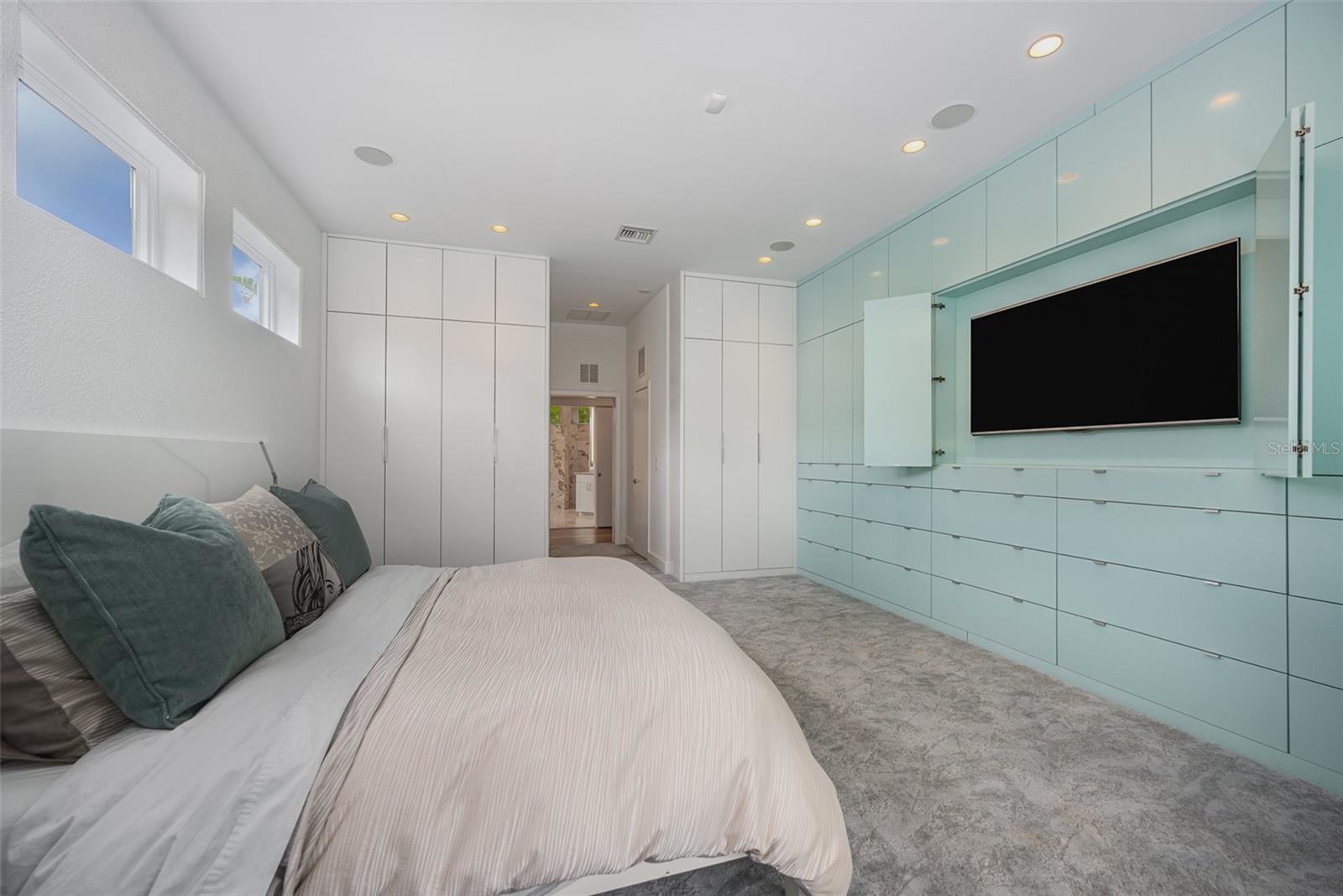 MINNEHAHA SHORES - Residential