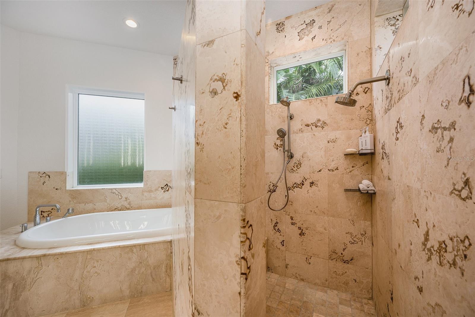 MINNEHAHA SHORES - Residential