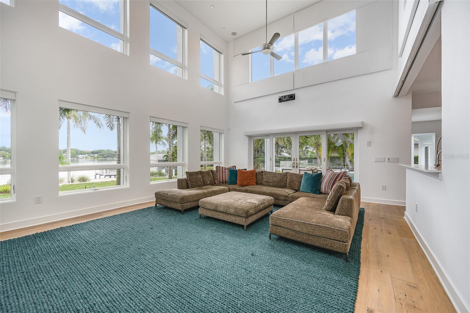 MINNEHAHA SHORES - Residential