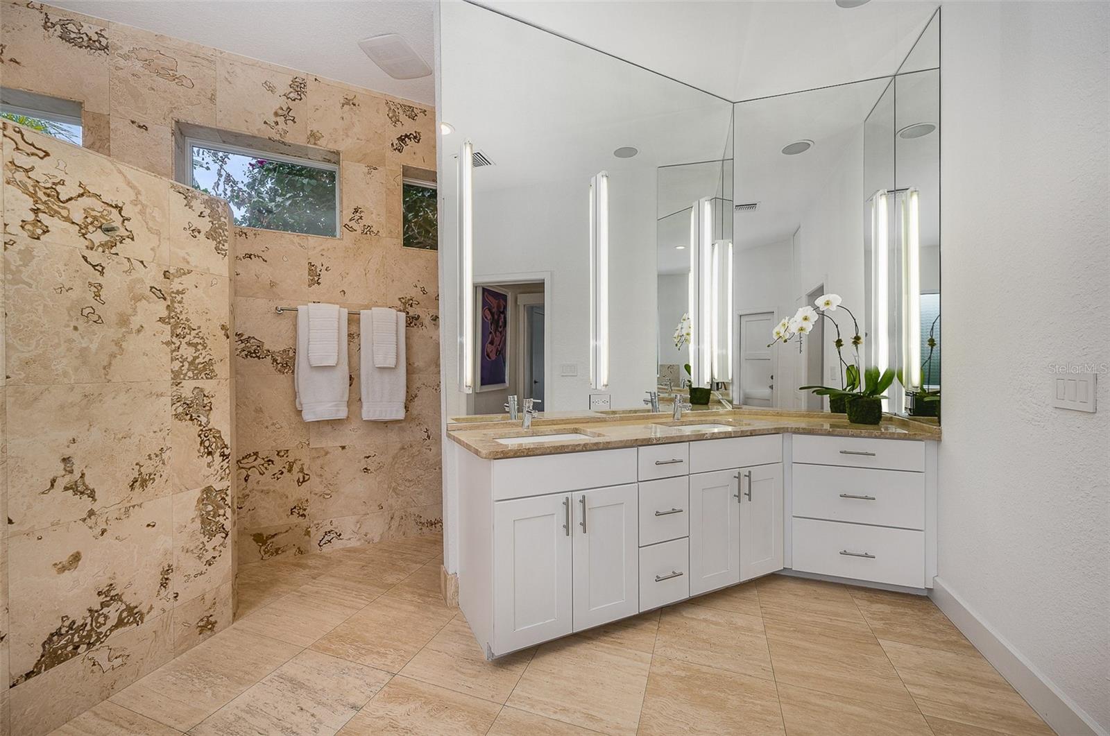 MINNEHAHA SHORES - Residential