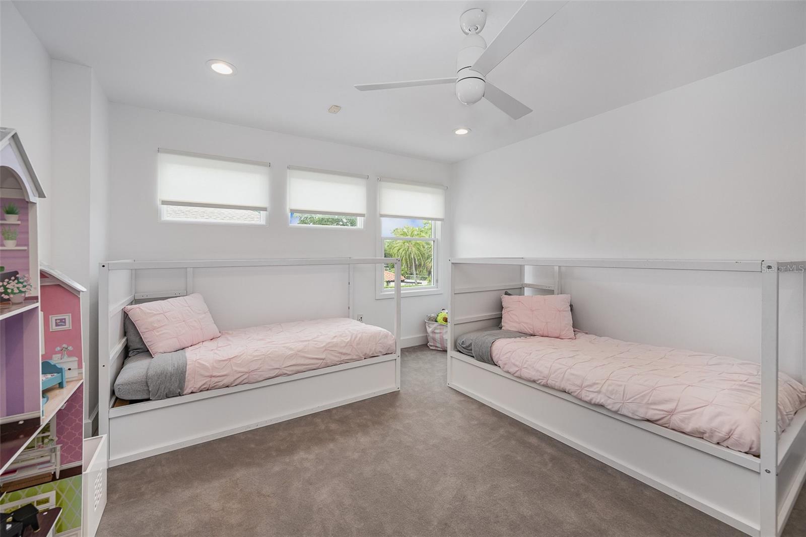 MINNEHAHA SHORES - Residential