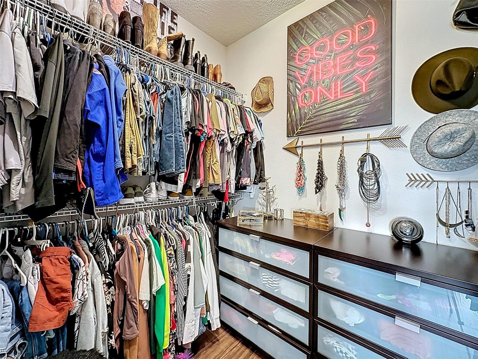 SERA BELLA - Residential