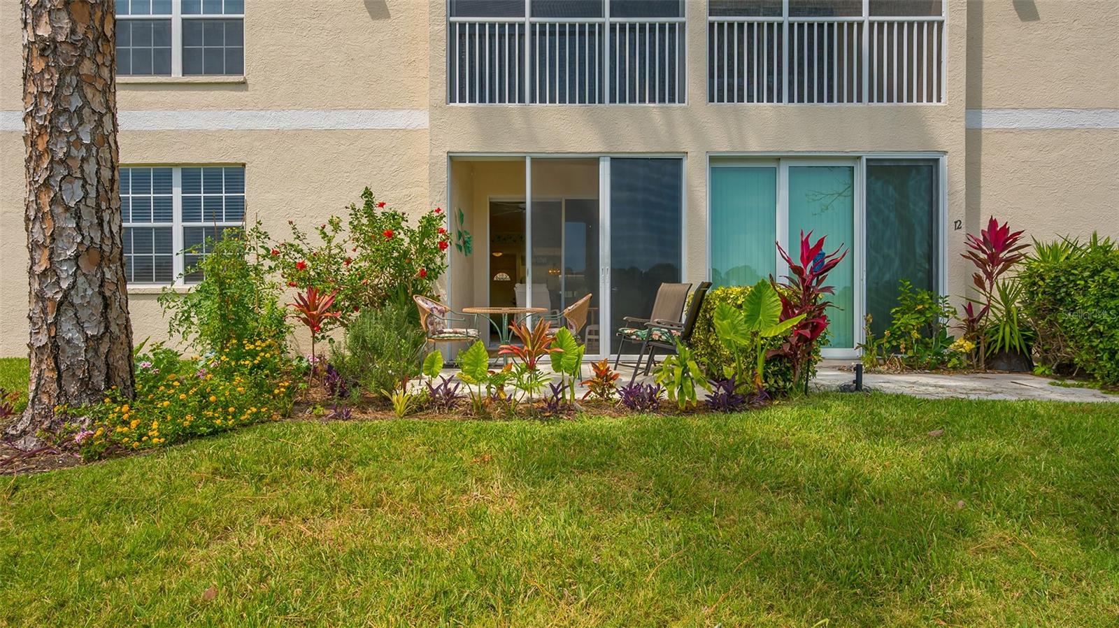 PINESTONE AT PALMER RANCH - Residential Lease