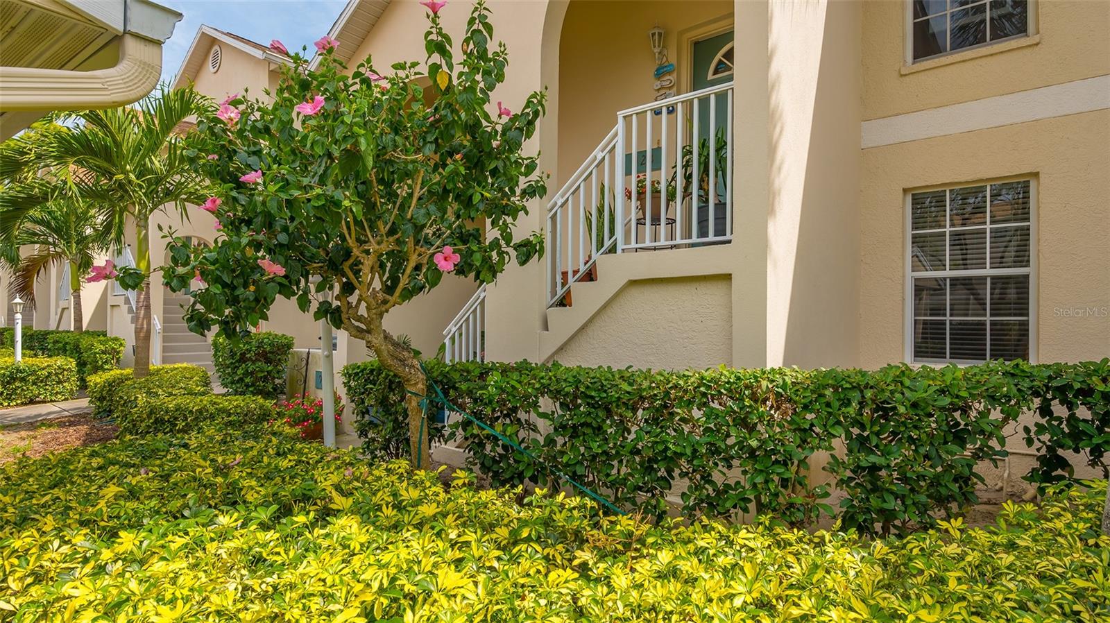 PINESTONE AT PALMER RANCH - Residential Lease