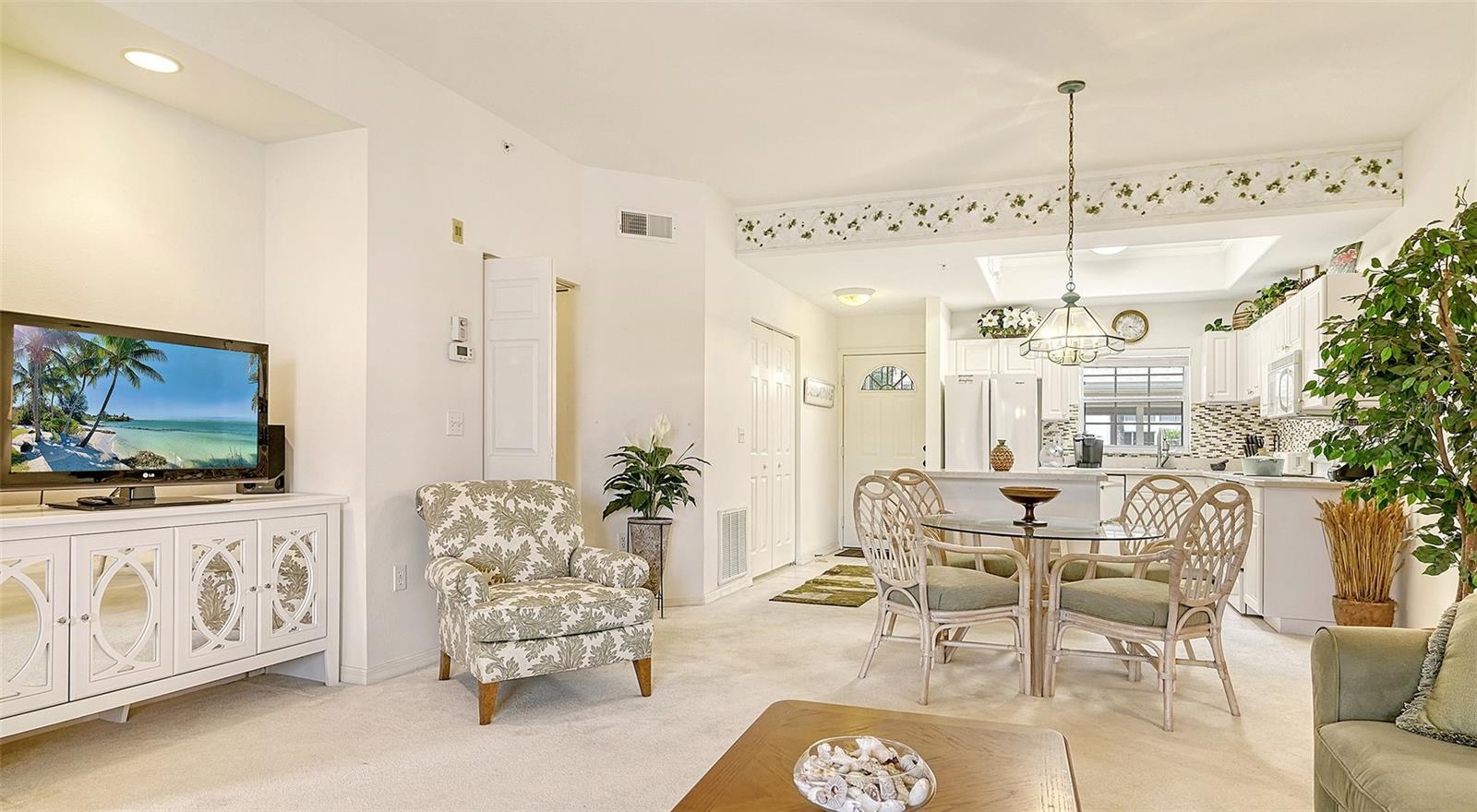 PINESTONE AT PALMER RANCH - Residential Lease