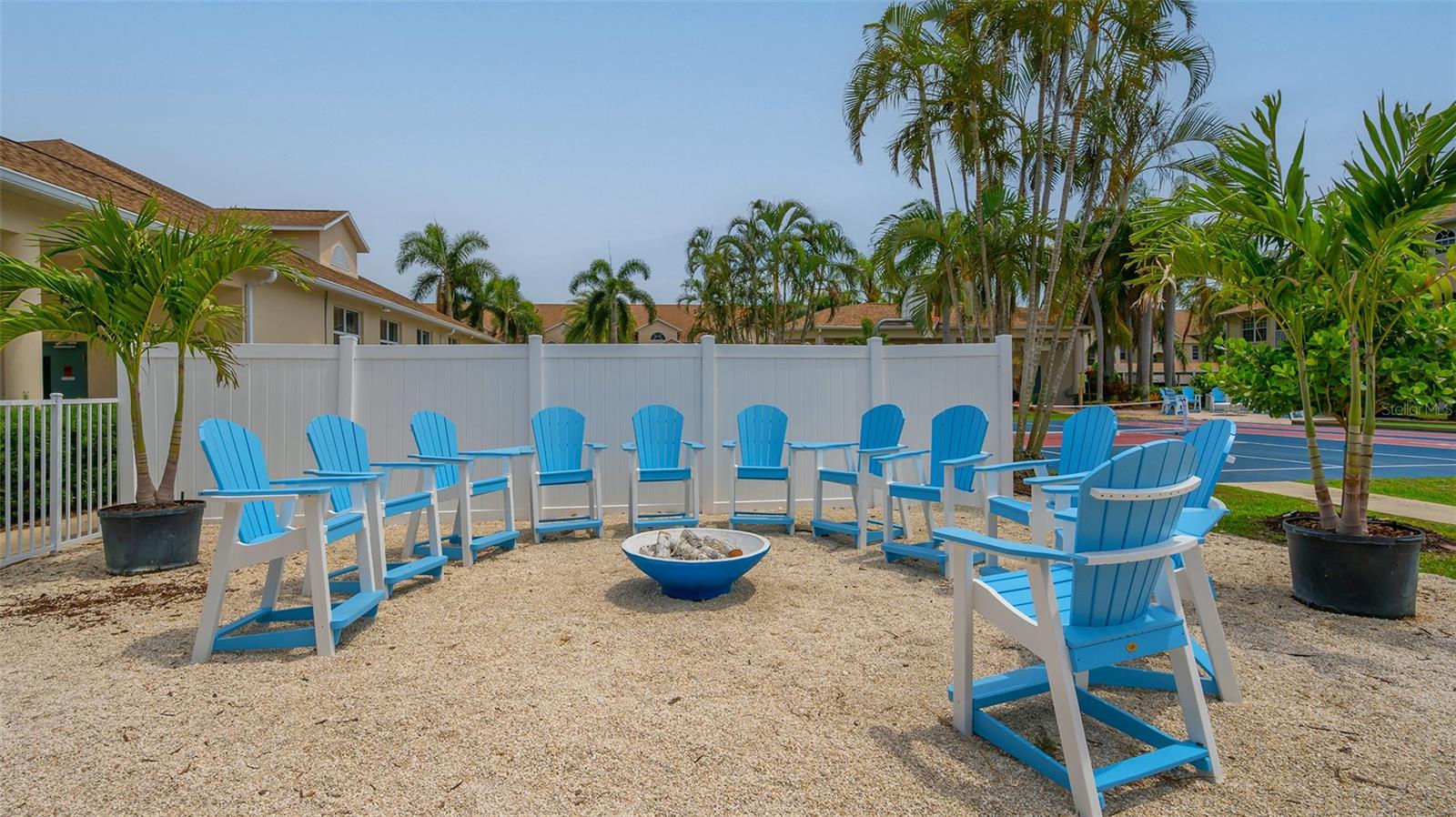 PINESTONE AT PALMER RANCH - Residential Lease