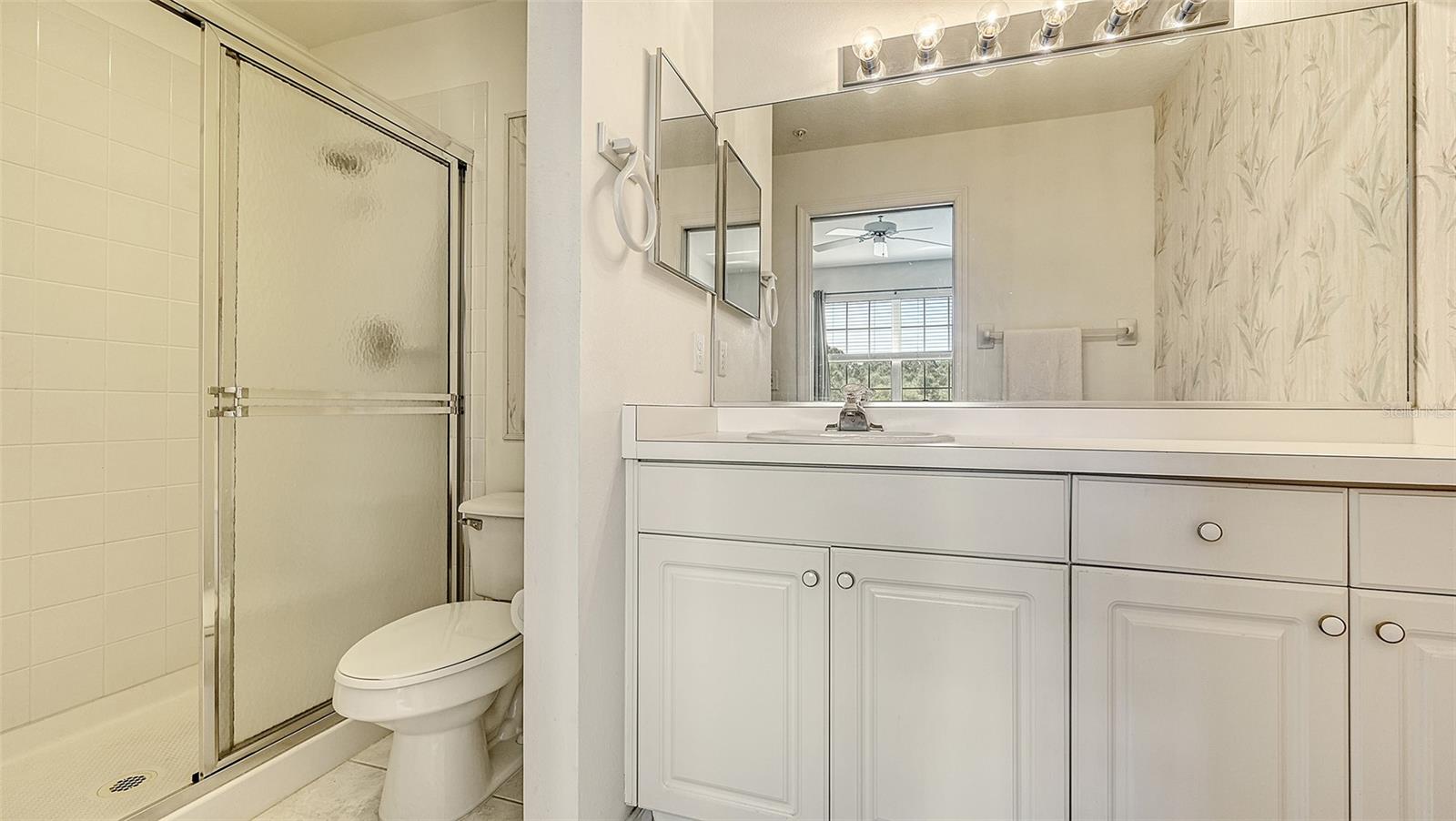 PINESTONE AT PALMER RANCH - Residential Lease