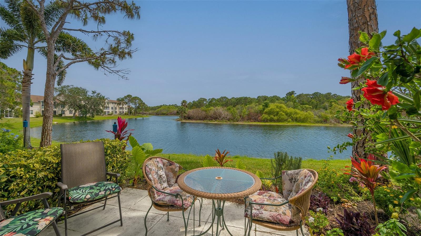PINESTONE AT PALMER RANCH - Residential Lease