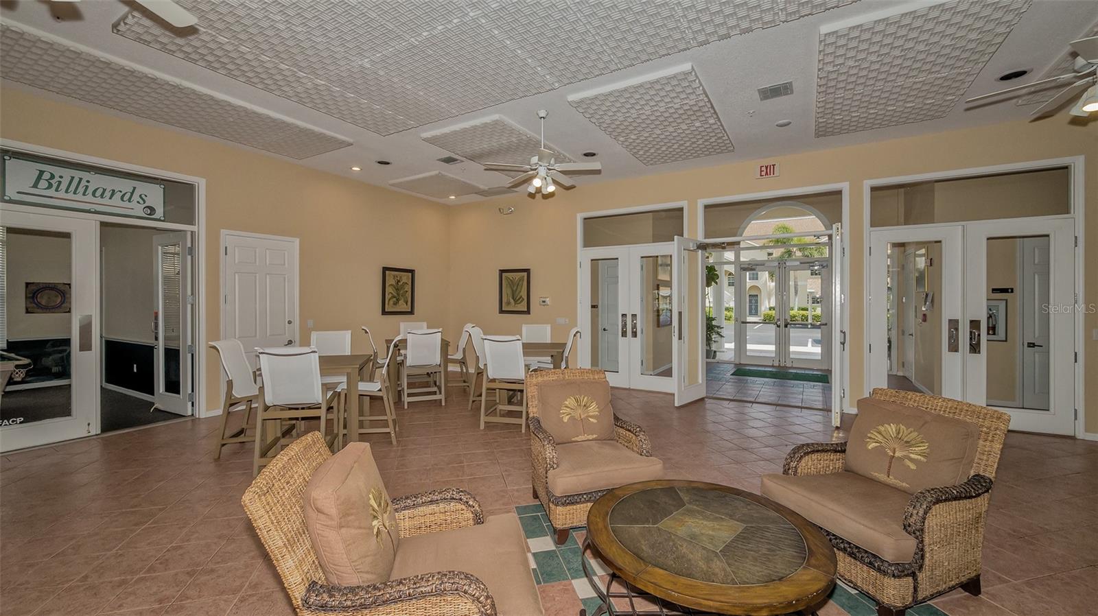 PINESTONE AT PALMER RANCH - Residential Lease