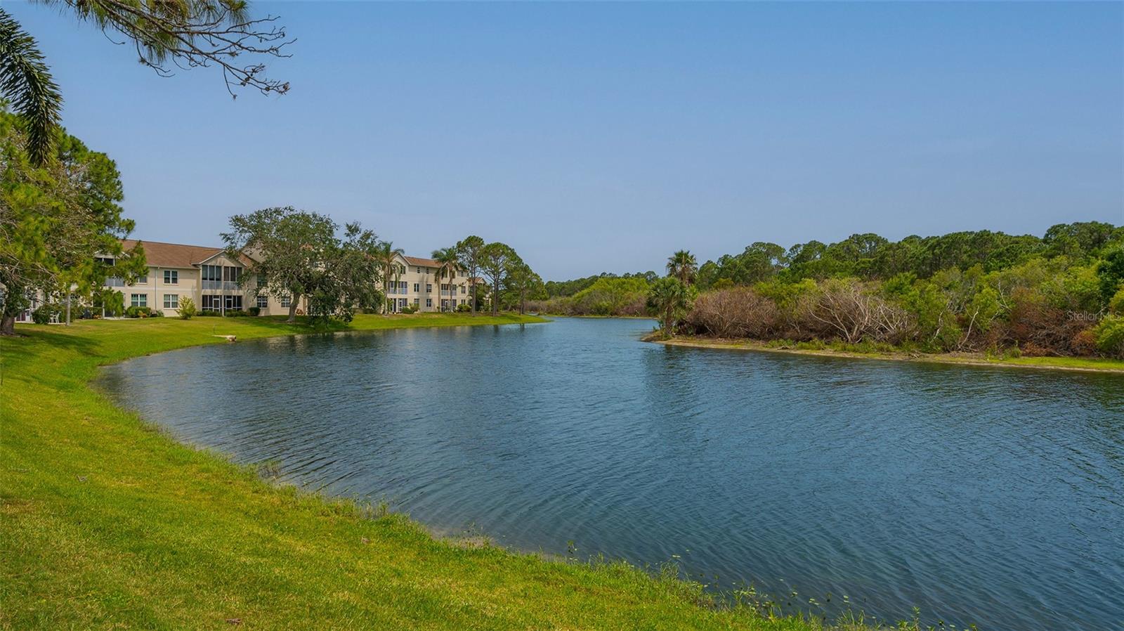 PINESTONE AT PALMER RANCH - Residential Lease