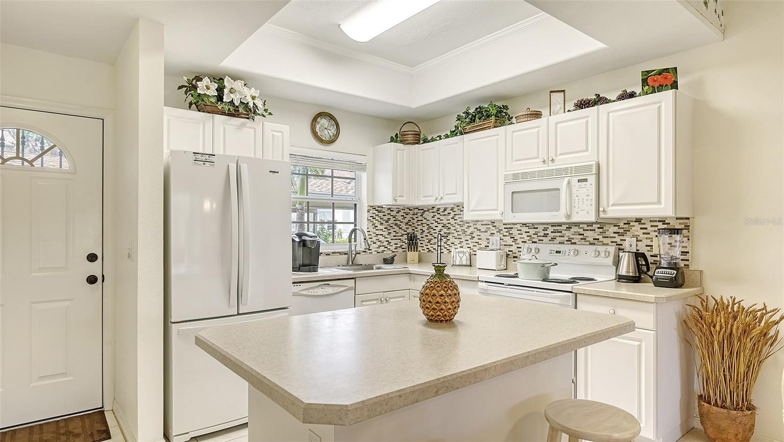 PINESTONE AT PALMER RANCH - Residential Lease