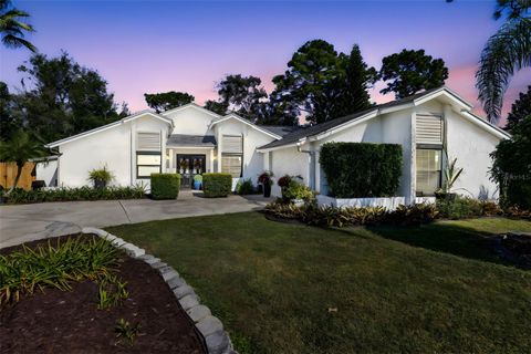 Photo of 404 Charleswood Avenue, Orlando, FL 32825 (MLS # O6357936)