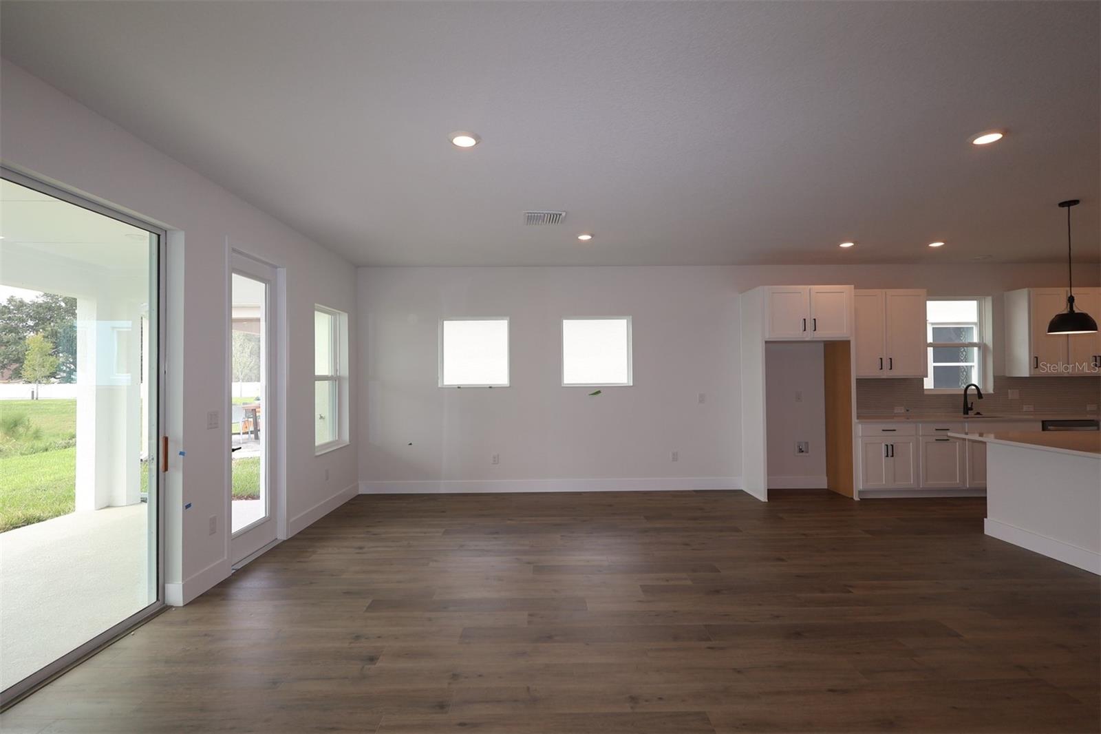 PENINSULA AT RHODINE LAKE - Residential