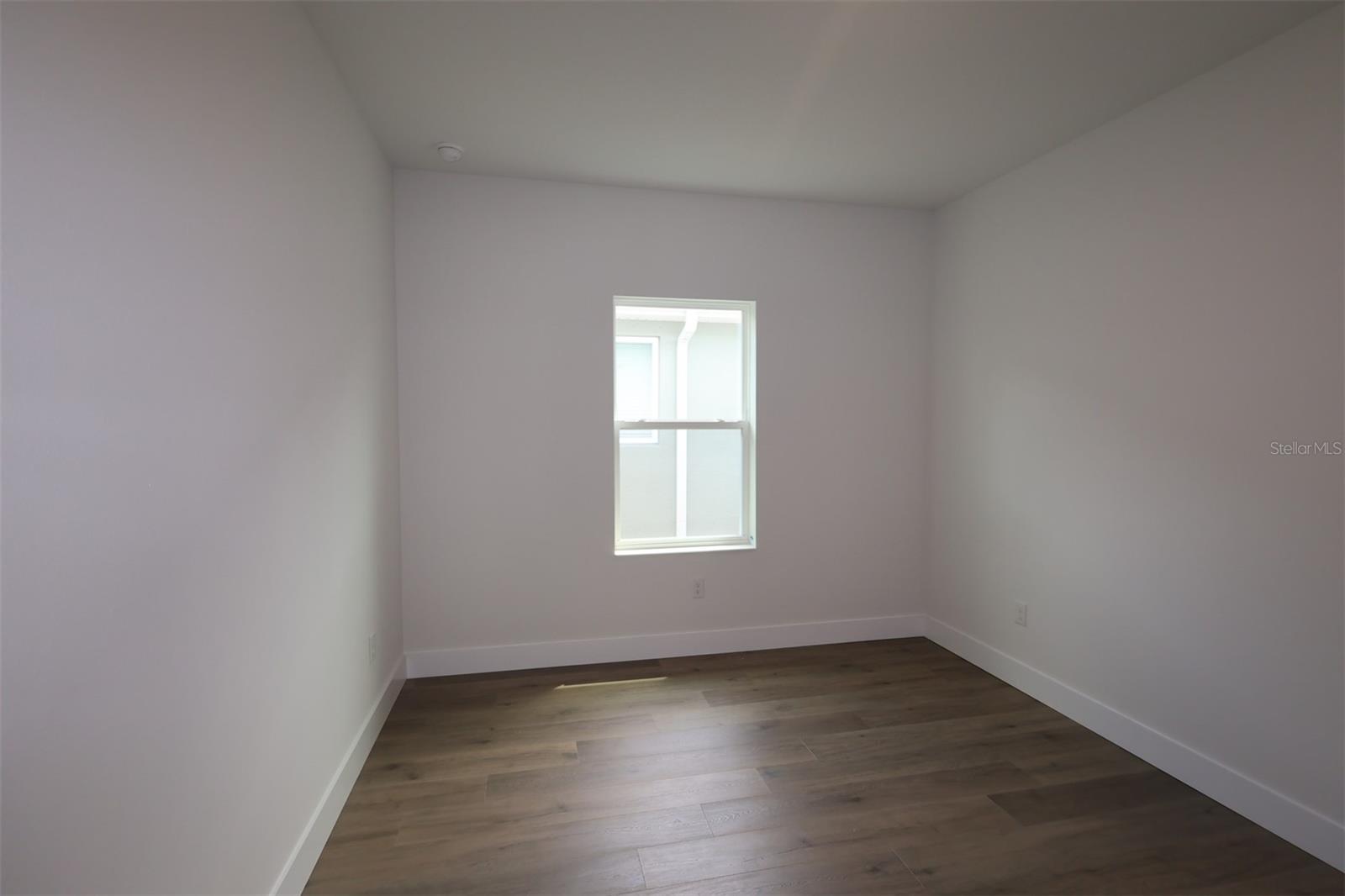 PENINSULA AT RHODINE LAKE - Residential