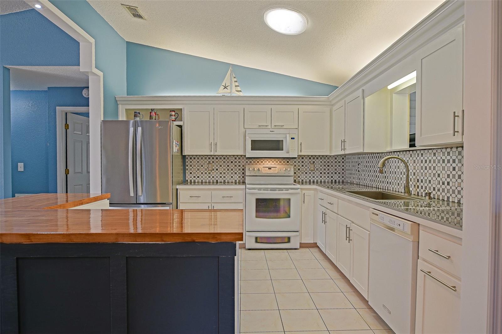 SPRUCE CREEK SOUTH - Residential