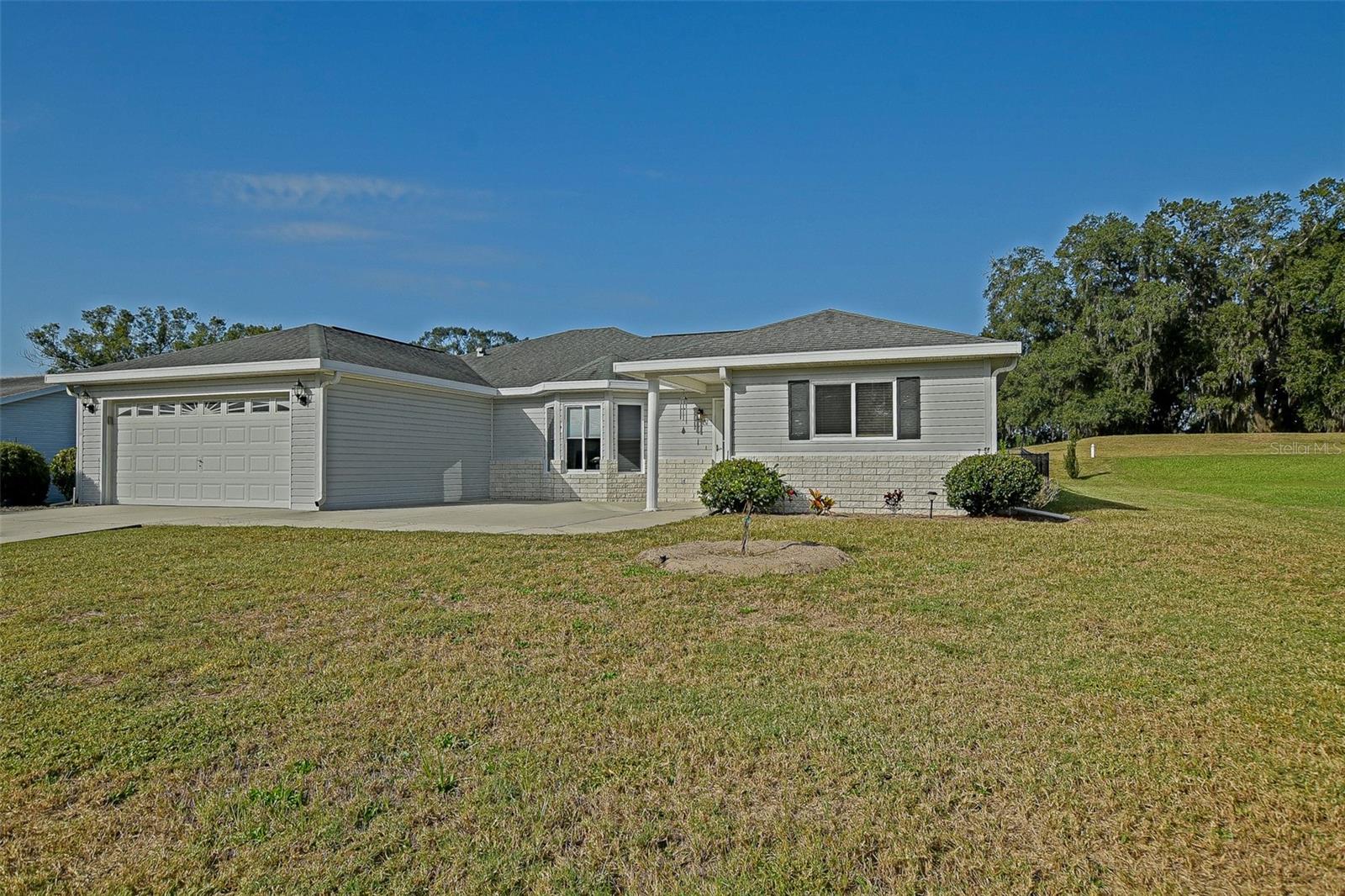 SPRUCE CREEK SOUTH - Residential